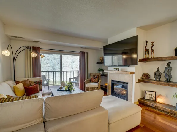 630 Main St N APT 201C, Stillwater, MN 55082