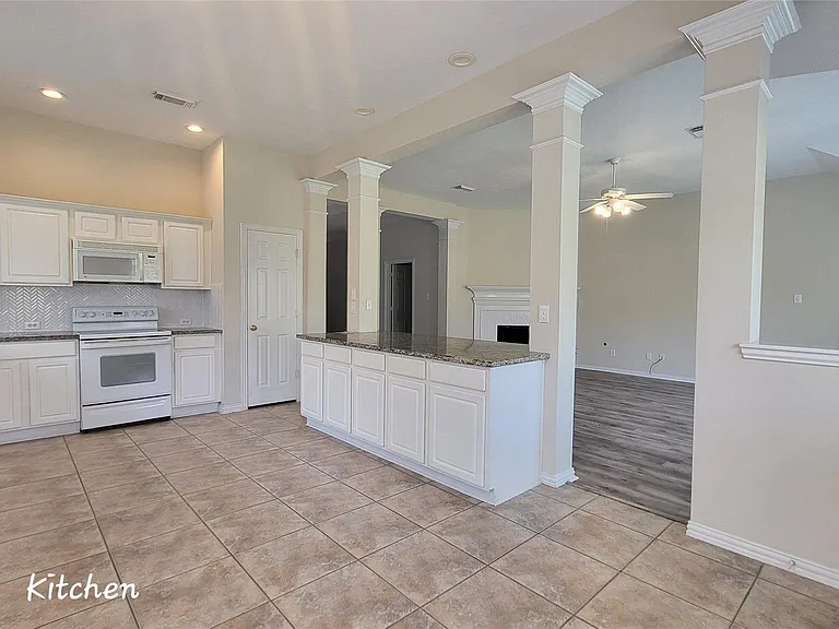 5631 Beaver Pass Ln — Photo 12