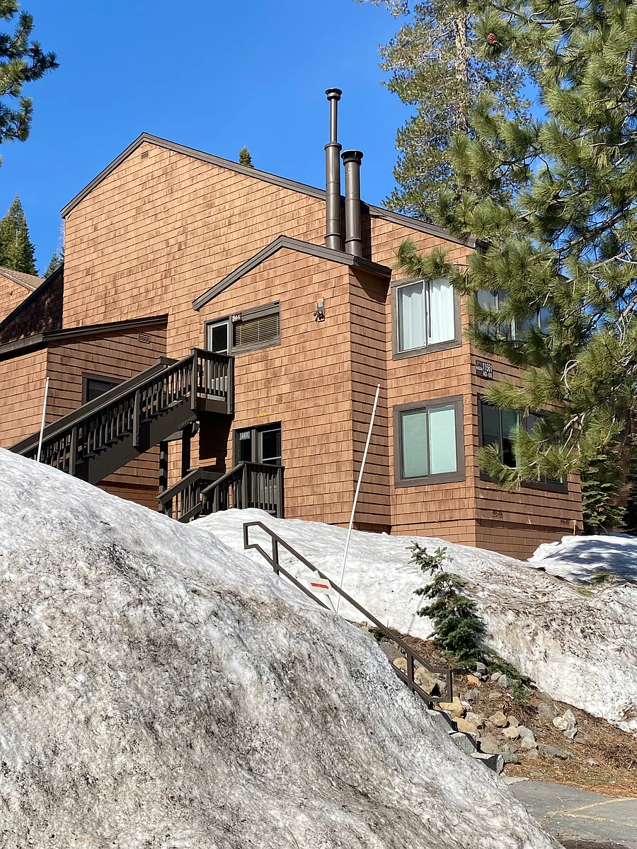 Building Photo - 11561 Snowpeak Way #643