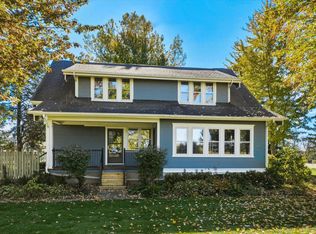 9731 W Highland Rd, Mequon, WI 53097