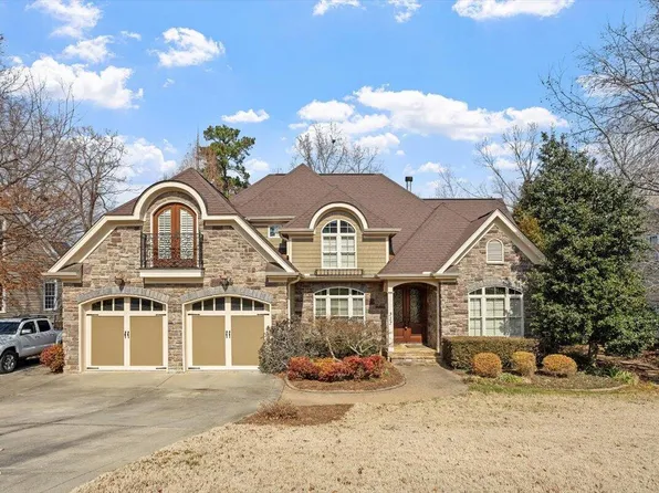 317 Charleston Dr, Clayton, NC 27527