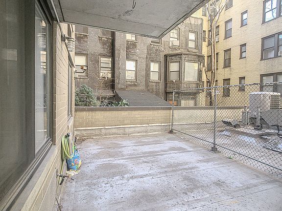 2nd image of 184 Lexington Ave