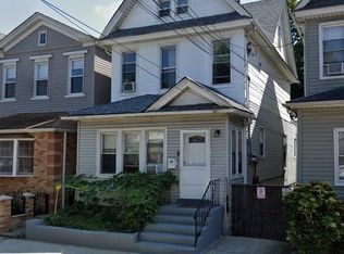 10018 89th Ave, Richmond Hill, NY 11418