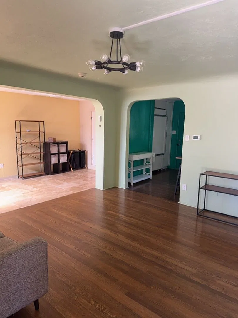2-bedroom, 1-bathroom home located in the vibrant city of Albuquerque — Photo 3