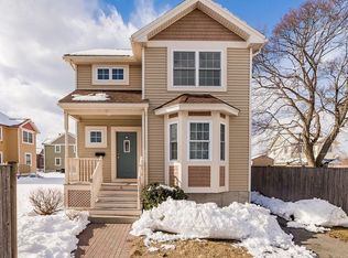 8 Fayette Ct, Lynn, MA 01902