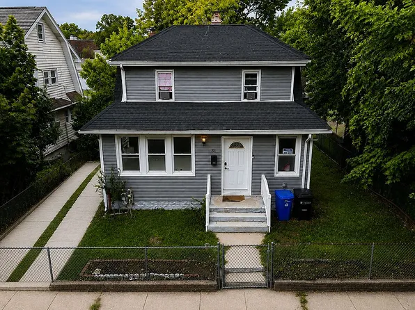 31 Dakota Pl, Hempstead, NY 11550