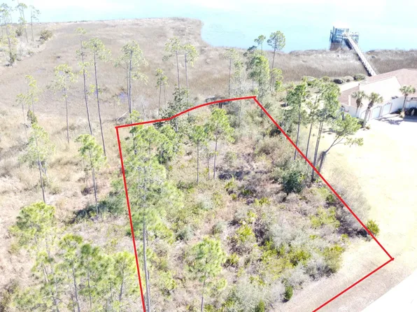711 Island Ct, Panama City, FL 32404