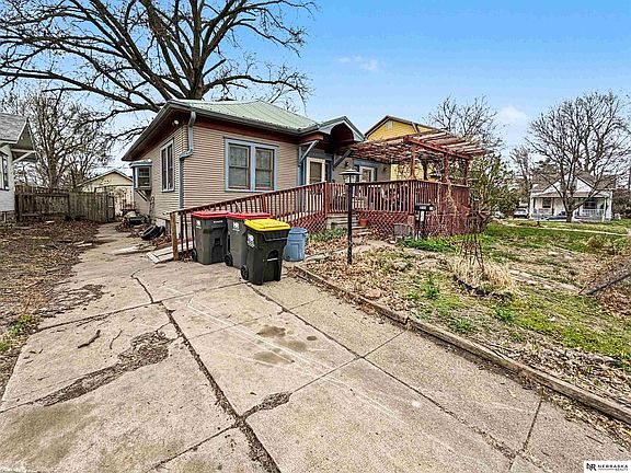 3rd image of 235 N 31st St