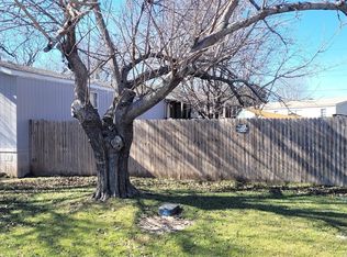 1909 Coral Rd, Pelican Bay, TX 76020