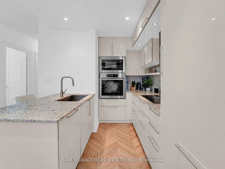 16 Brookers Ln #Penthouse 1 — Photo 9