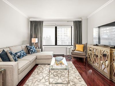 203 E 72nd St APT 5E, Manhattan, NY, 10021