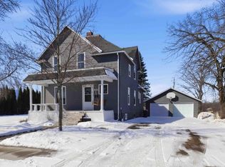 421 2nd St NE, Staples, MN 56479