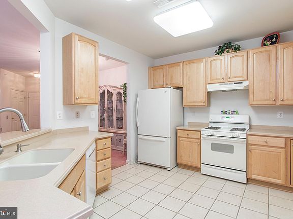 4th image of 100 Douglas Fir Dr APT 102