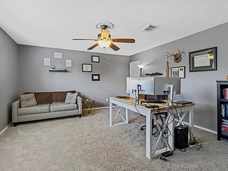 2202 Barton Springs Dr — Photo 26
