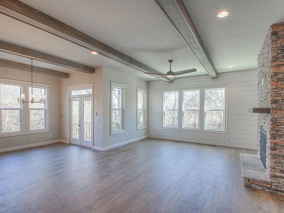 4th image of 264 Valley Bend Dr