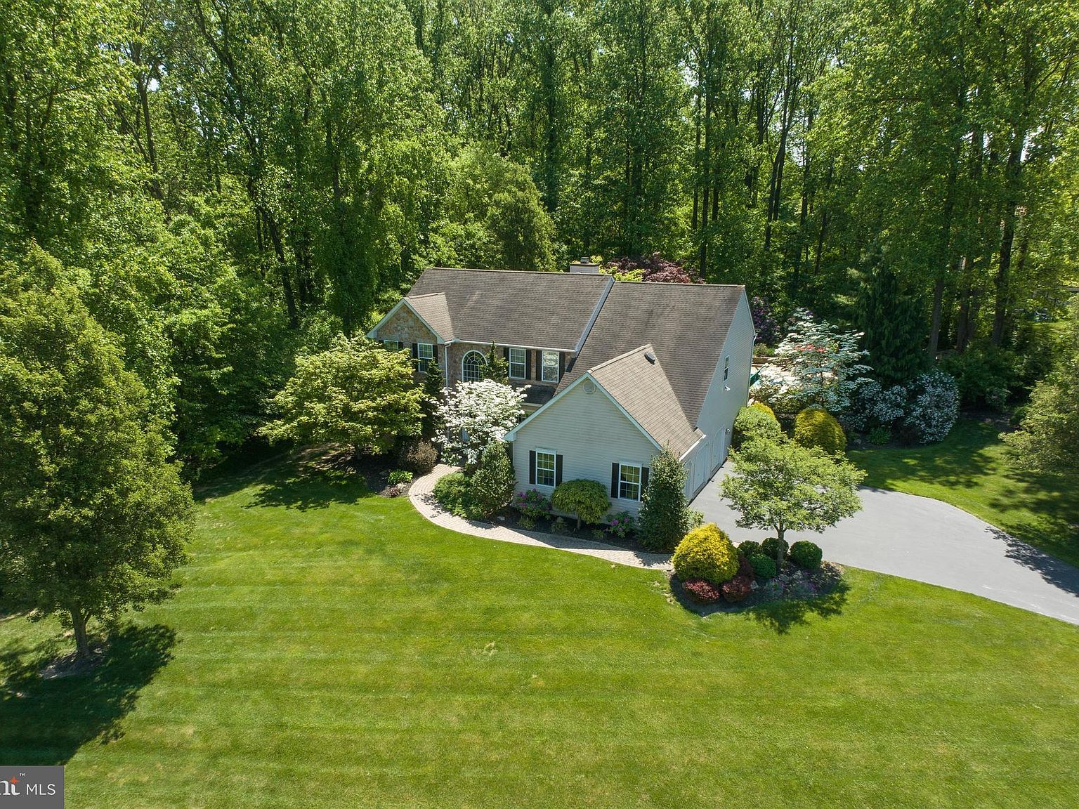 32 Brittany Ln, Glenmoore, PA 19343 Zillow