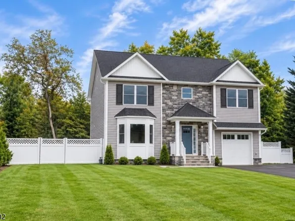 142 Passaic Ave, Roseland Boro, NJ 07068