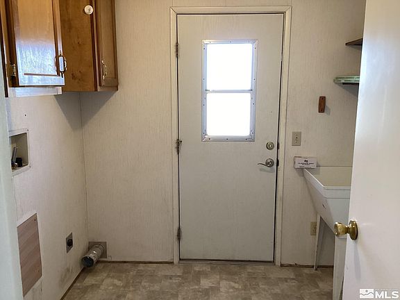 3rd image of 5155 Aspen St