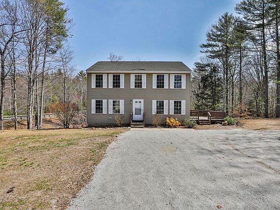 3rd image of 229 Bee Hole Road