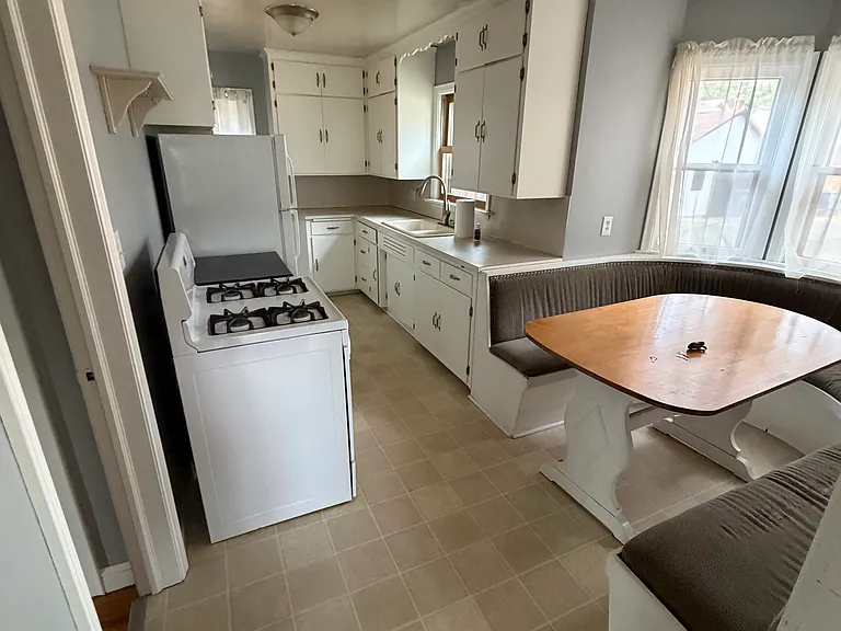 2301 McKinley St NE #UPPER — Photo 9