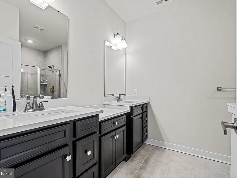 117 Kenneth Ln — Photo 36