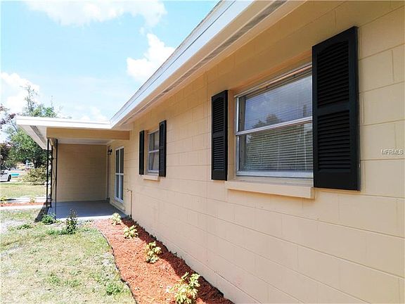 2nd image of 2107 Hollywood Dr