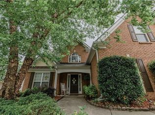 1128 Whisperwood Ln, Lawrenceville, GA 30043