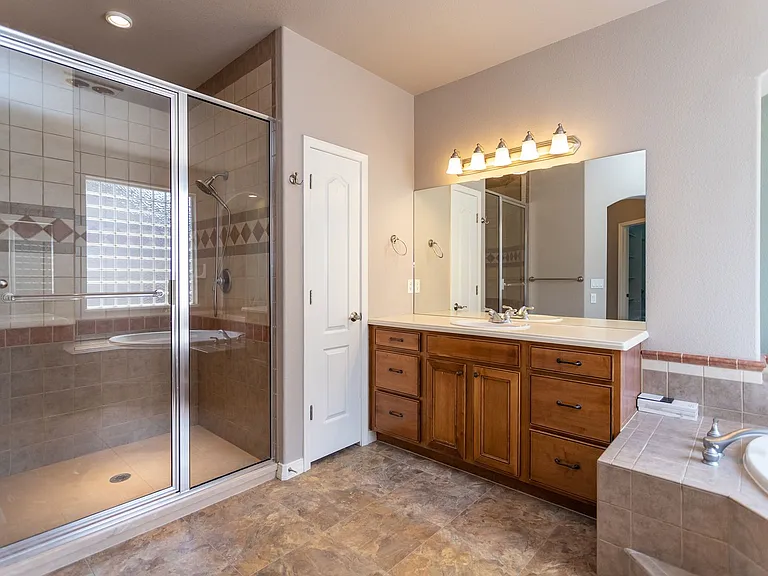 10154 Silver Leaf Way — Photo 46