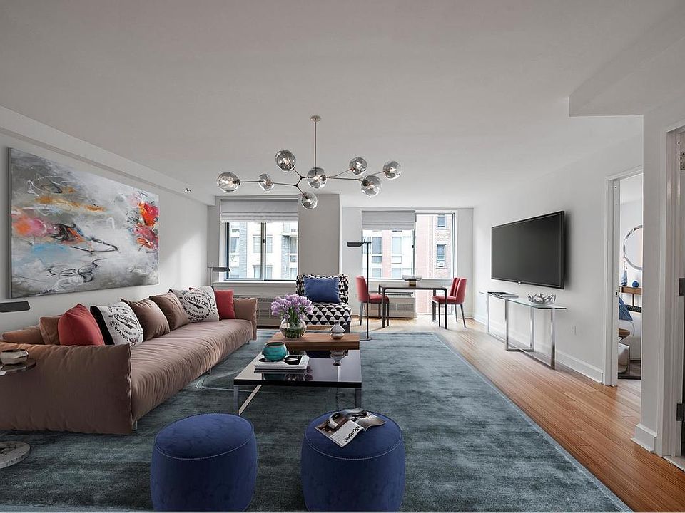1st image of 505 W 47th Street 4hs #4HS