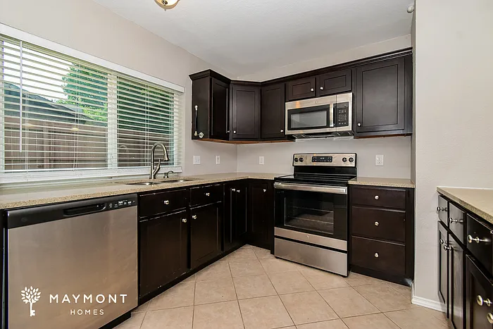 1007 Mill Run Dr — Photo 6