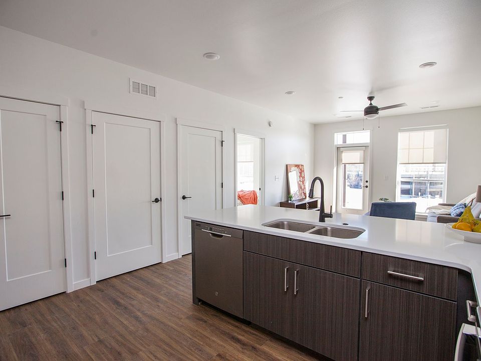 Parkview Lofts 201 Iowa River Landing Pl Coralville IA Zillow