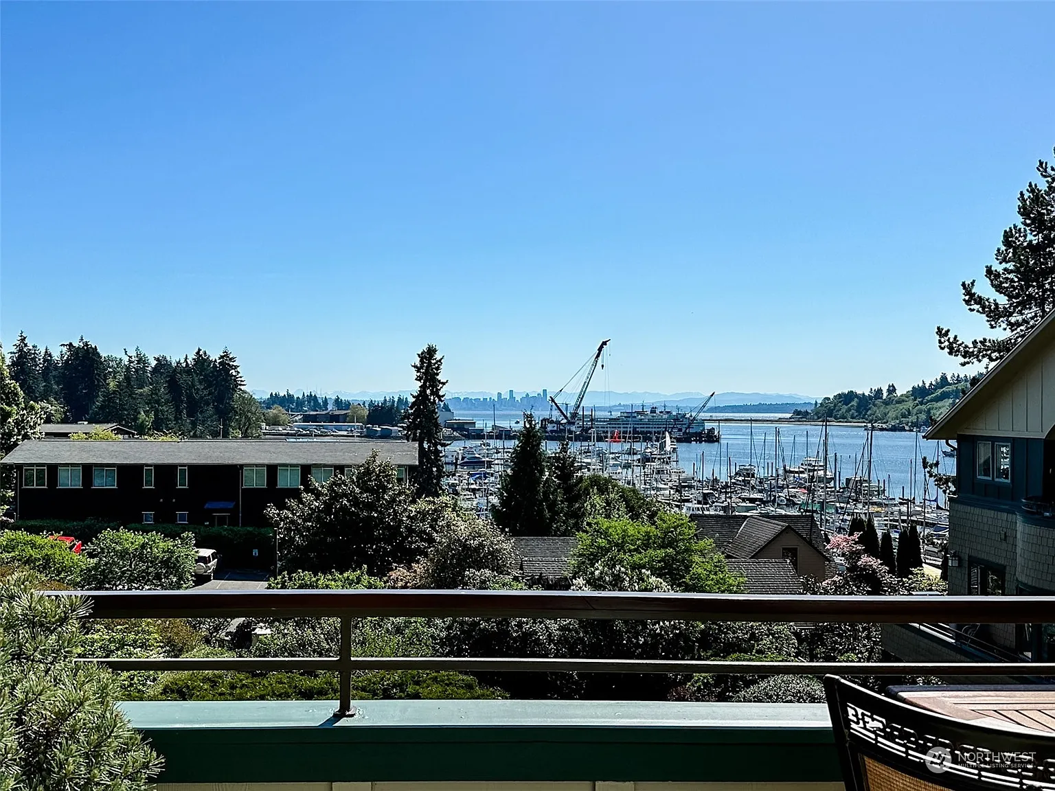 530 Wood Ave SW #B photo 1