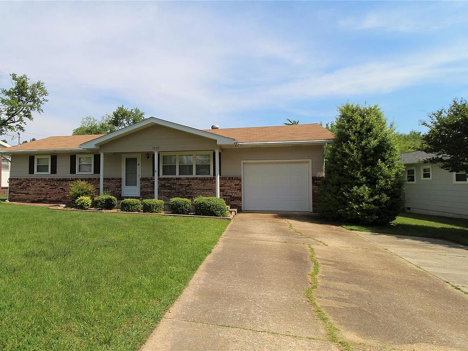 1st image of 1837 Seifert Dr