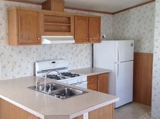 9 Skyridge Ln, Selkirk, NY 12158