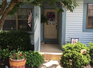 2 Chablis Ct, Marlton, NJ 08053