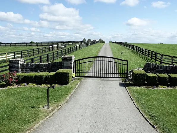1350 Hume Bedford Rd, Paris, KY 40361
