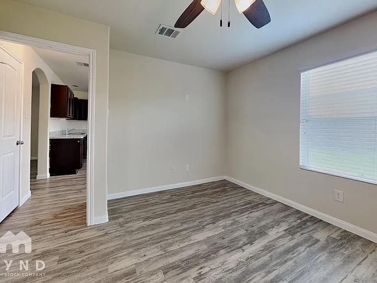 10119 Berrypatch Ln — Photo 12