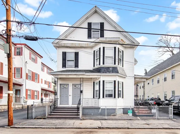 220 Concord St, Lowell, MA 01852