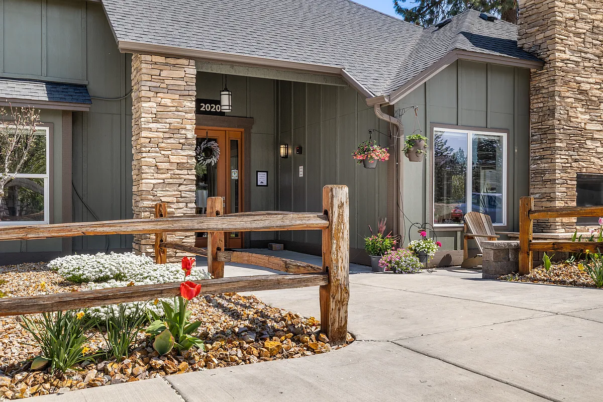 Photo 2 of 67 - The Commons @ Pilot Butte - Bend, OR Building Photo - The Commons @ Pilot Butte