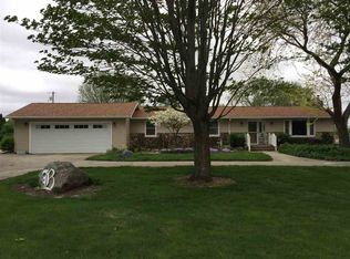 2187 Hill Trail Rd, Bremen, IN 46506
