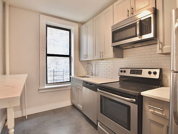 2nd image of 512 W 158th St APT 23