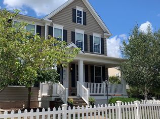 25083 Riding Center Dr, Chantilly, VA 20152