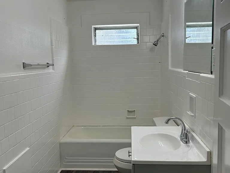 1755 Parry St — Photo 6