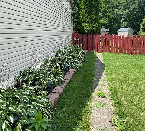 3rd image of 3655 Stonecross Ln
