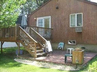 11A New York Ave, Massapequa, NY 11758