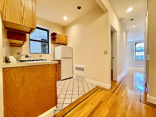 Rented by J & L Holding Corporation | media 4