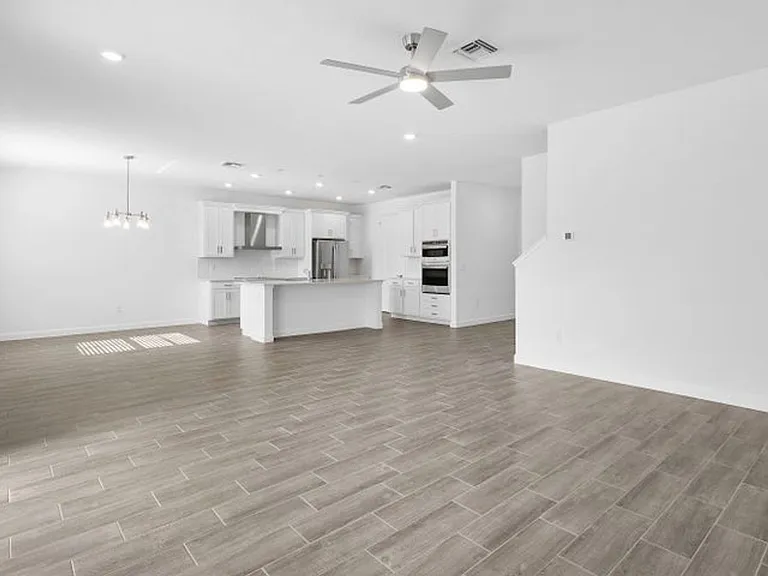 6843 Cobia Cir — Photo 8