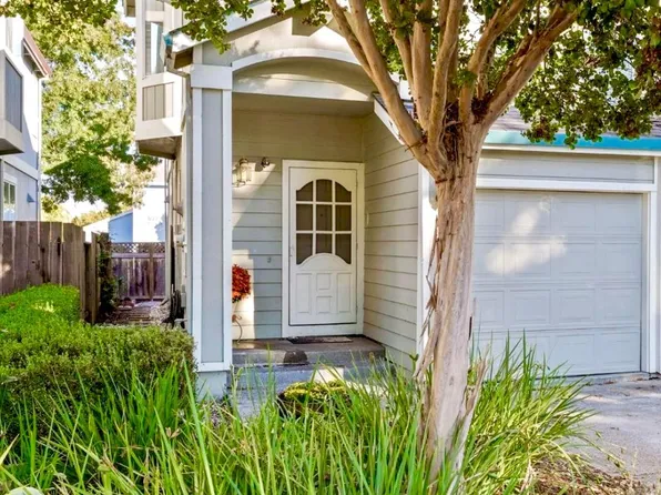 686 Santa Ana Circle, Santa Rosa, CA 95404