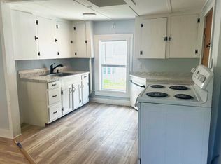 43 Main St #201, Raymond, ME 04071