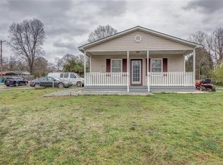 401 S 10th St, Bessemer City, NC 28016